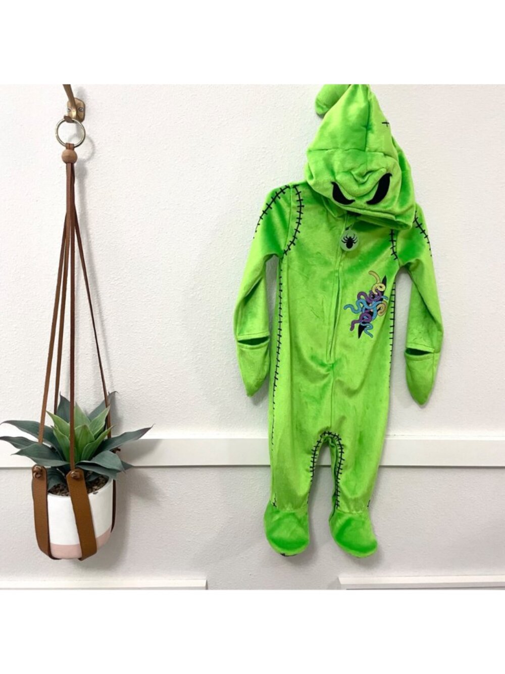 Disney Oogie Boogie Jumpsuit Costume The Nightmare Before Christmas 12-18M - Picture 2 of 10